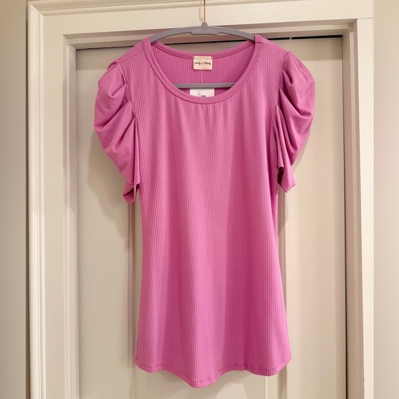 Lovely Melody Tops - Lovely Melody Cassandra Ribbed Puff Sleeve Top